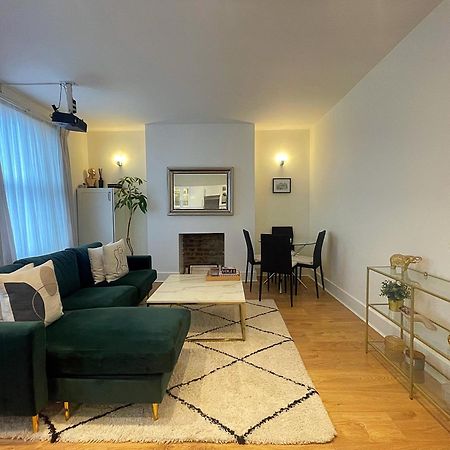 Queen Bedroom In Maida Vale London Luaran gambar