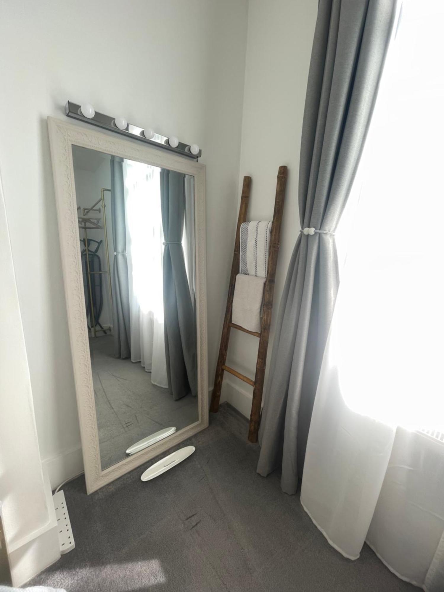 Queen Bedroom In Maida Vale London Luaran gambar